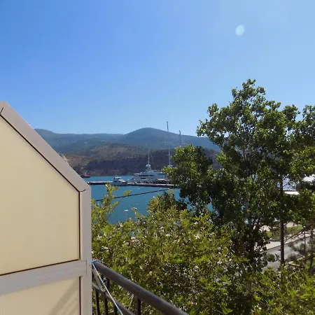 Apartament Marina Ii *